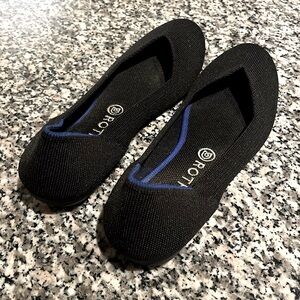 Rothy’s size 10 black. Never worn.